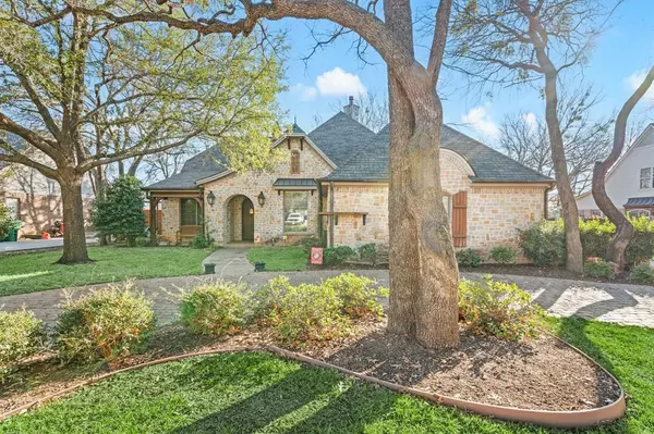 Bridgeport, TX 76426,2208 Fair Oaks Drive