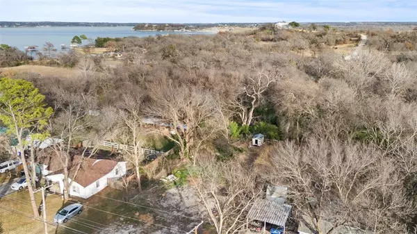 620 Alameda Road,  Azle,  TX 76020