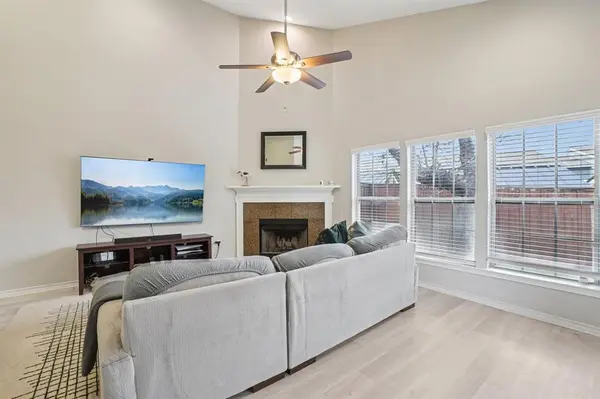 Dallas, TX 75243,9437 Timberleaf Drive