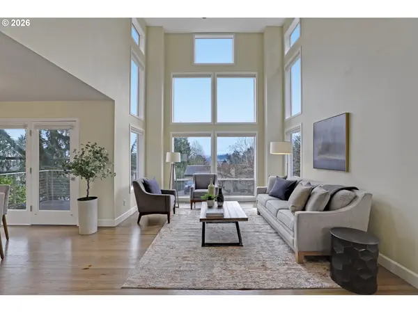 Portland, OR 97219,7635 S HOOD AVE