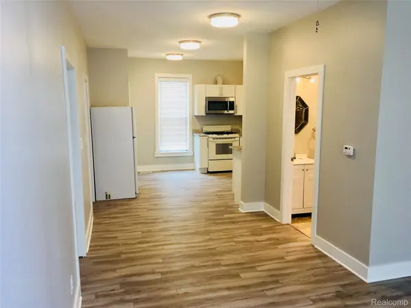 Mt. Clemens, MI 48043,111 Kibbee ST