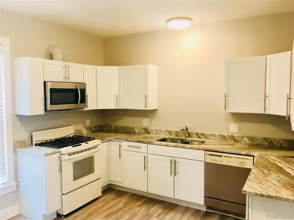 Mt. Clemens, MI 48043,111 Kibbee ST