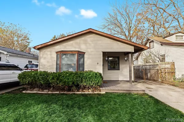 Hazel Park, MI 48030,1019 E HAYES AVE E