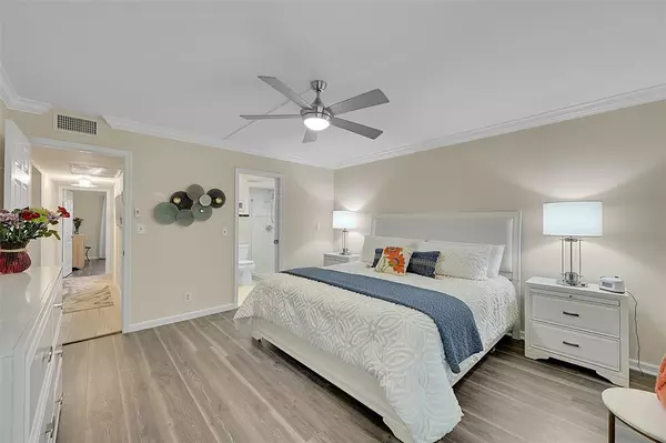 Coconut Creek, FL 33066,3203 Portofino Pt #B3