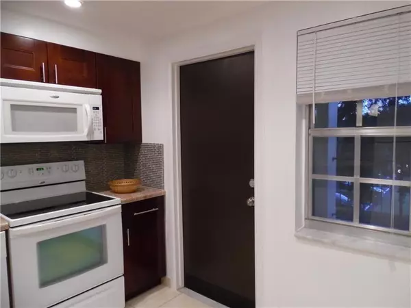 Pompano Beach, FL 33069,Address not disclosed