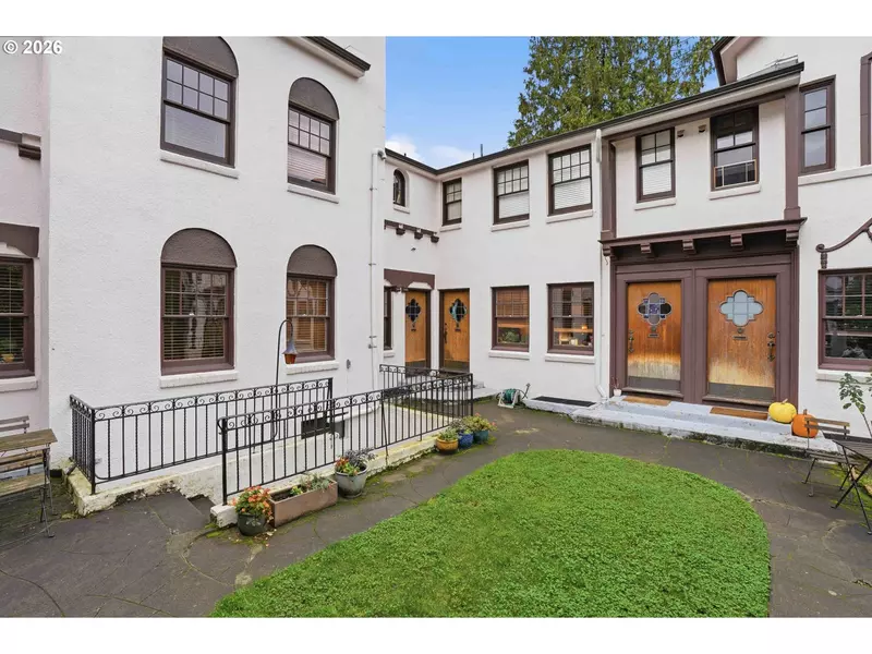 2250 NE FLANDERS ST #3, Portland, OR 97232