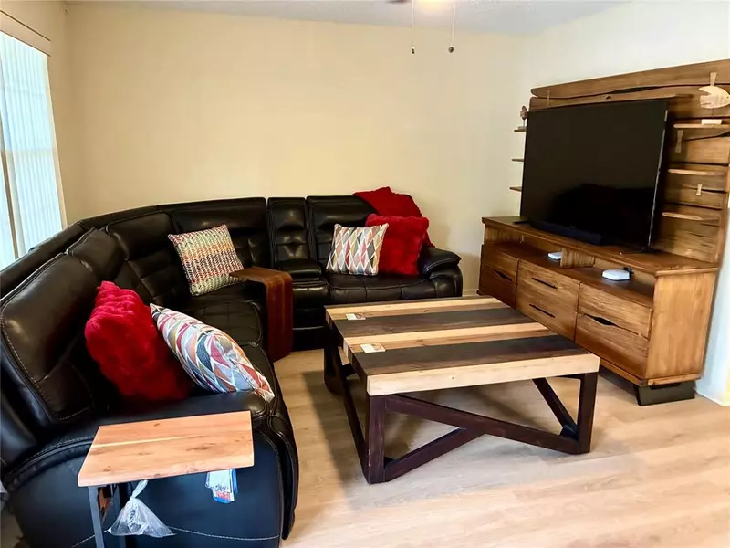 2301 Lucaya Ln #F1, Coconut Creek, FL 33066