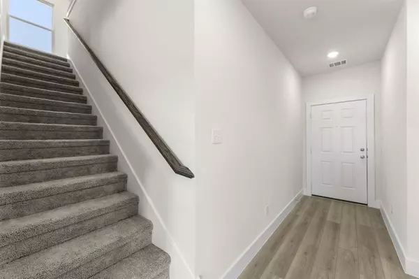 Sherman, TX 75092,2406 Stonebriar Lane