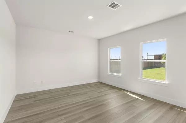 Sherman, TX 75092,2406 Stonebriar Lane