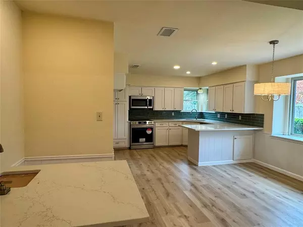 North Richland Hills, TX 76180,6513 Circleview Drive