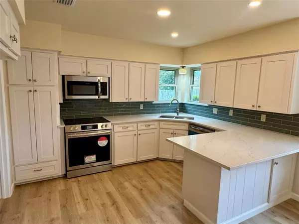 North Richland Hills, TX 76180,6513 Circleview Drive