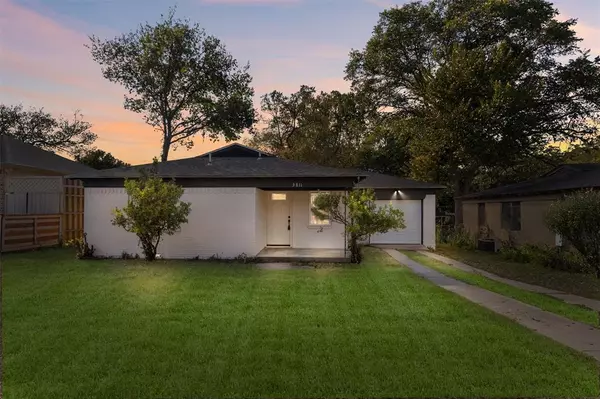 Dallas, TX 75216,3811 Malden Lane