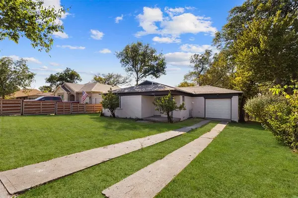 Dallas, TX 75216,3811 Malden Lane