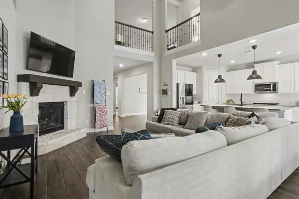 5621 Salt Springs Drive, Fort Worth, TX 76179