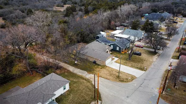 Dallas, TX 75211,1317 Dacki Avenue