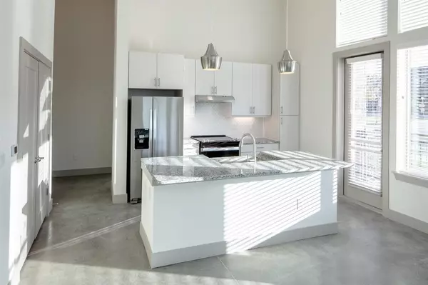 Roanoke, TX 76262,601 N Oak Street #318