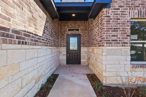 Celeste, TX 75423,612 N US Highway 69