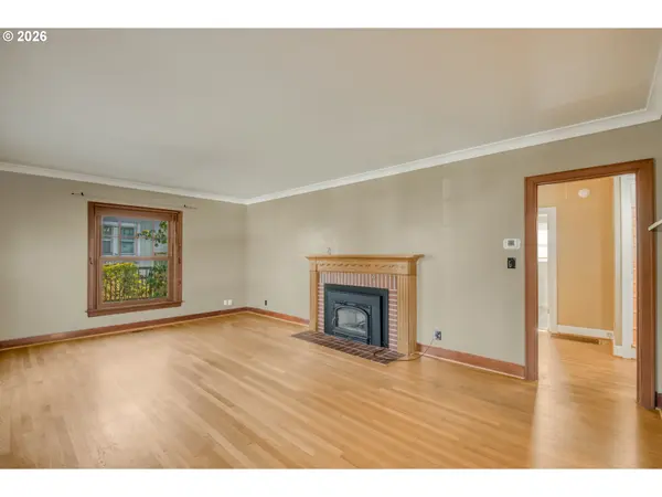 Portland, OR 97202,3724 SE FRANKLIN ST