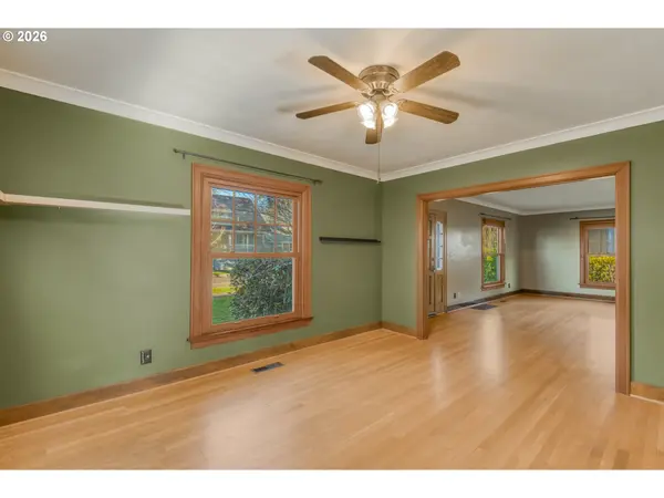 Portland, OR 97202,3724 SE FRANKLIN ST