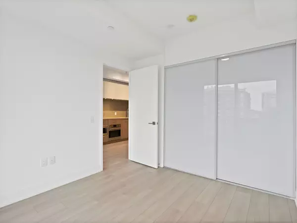 Toronto C14, ON M2N 0M4,36 Olive ST #1004