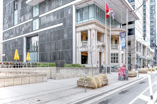 426 University AVE #1705, Toronto C01, ON M5G 1S9