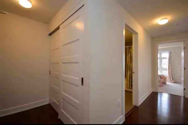 Parkway Park - Queensway Terrace S And Area, ON K2H 0B7,2785 Baseline RD #216