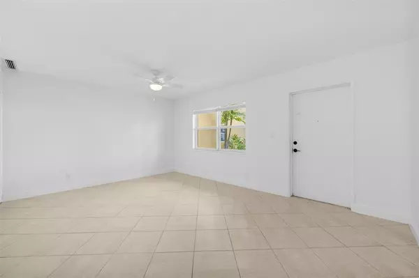 Fort Lauderdale, FL 33304,815 Middle River Dr #115