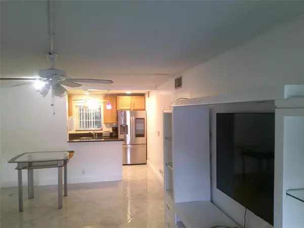 5383 SW 40th Ave #103, Fort Lauderdale, FL 33314