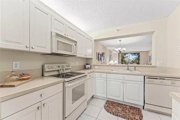 Tamarac, FL 33321,7751 Southampton Ter #311