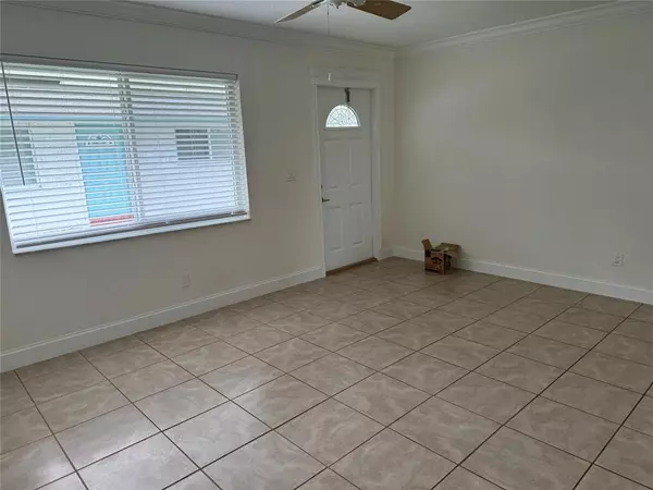 Dania Beach, FL 33004,223 SE 1 St #Rear