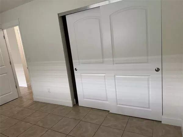 Dania Beach, FL 33004,223 SE 1 St #Rear