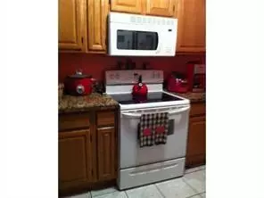 Hialeah, FL 33016,2605 W 67th Pl #13-10