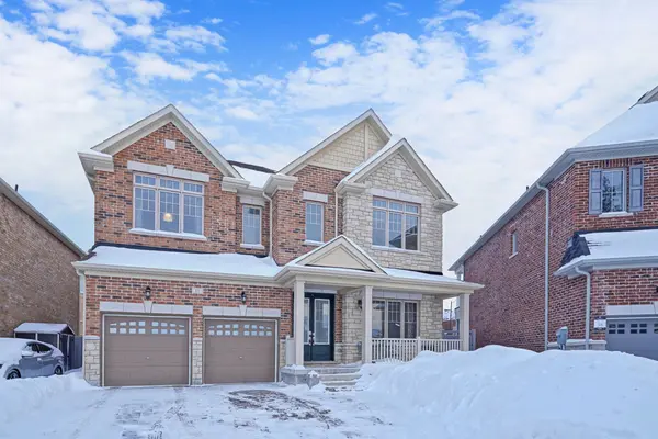 Aurora, ON L4G 3J1,11 Match Point CT