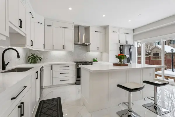 Oakville, ON L6H 7M7,1153 Kestell BLVD