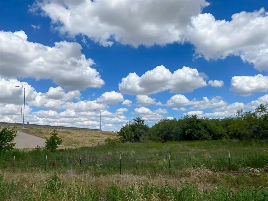 Cleburne, TX 76058,1700 Don Lee Road