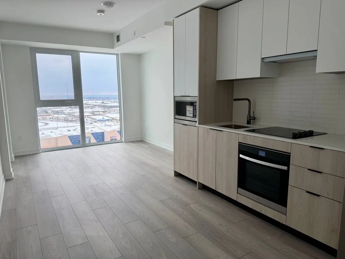 Toronto W08, ON M8Z 0H4,1007 The Queensway RD #1206