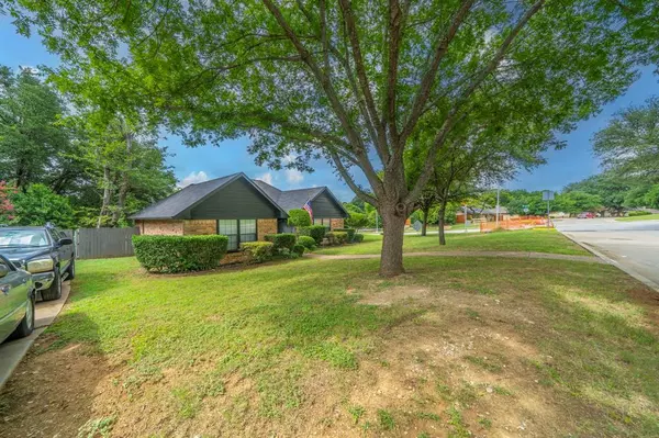 Grand Prairie, TX 75050,1002 Capetown Drive