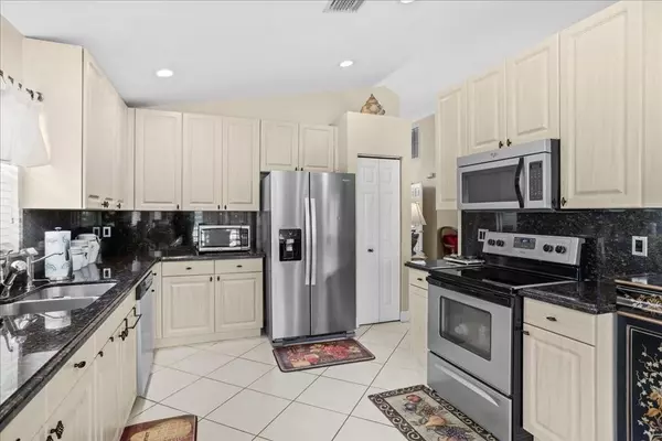 Boynton Beach, FL 33437,6358 Westchester Club Dr