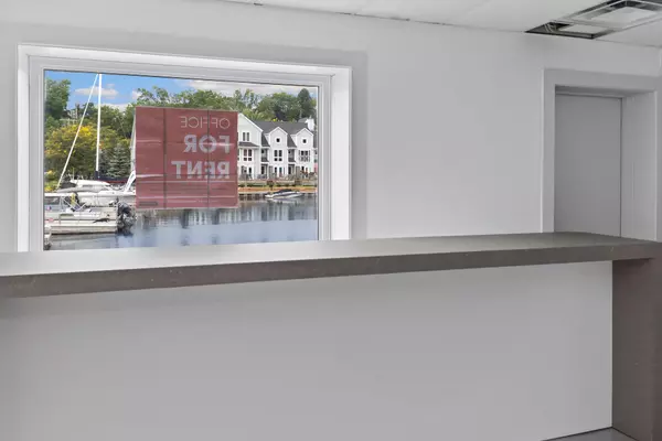 Prince Edward County, ON K0K 2T0,6 - 35 Bridge ST #Suite 6