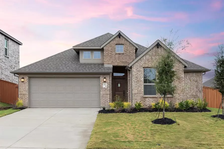 4043 Bedford Drive, Heartland, TX 75114