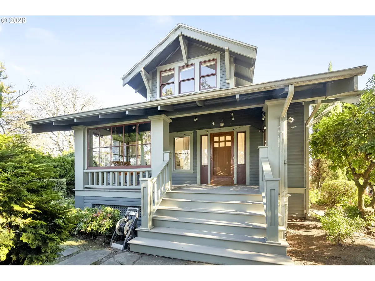 Portland, OR 97202,7060 SE 13TH AVE