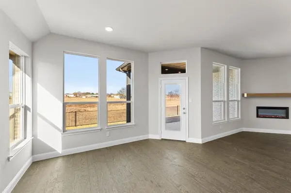 Joshua, TX 76058,7809 Barley Field Street