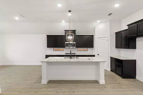 Heartland, TX 75114,4043 Bedford Drive