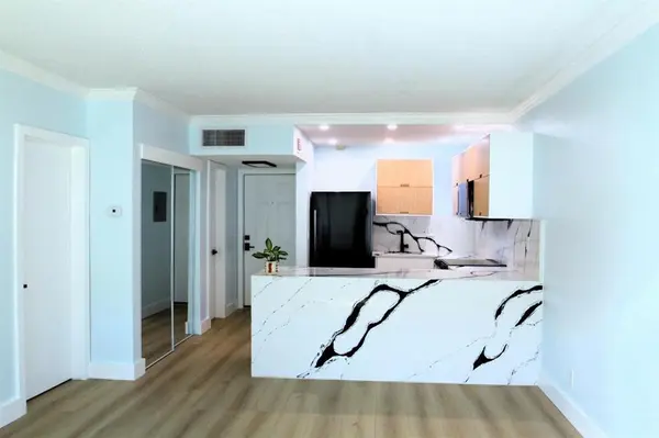 Pompano Beach, FL 33060,101 SE 6TH AV #5