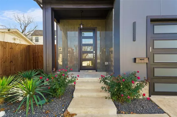 Dallas, TX 75203,1320 Compton Street