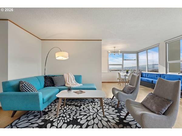 1220 NE 17TH AVE #8F, Portland, OR 97232