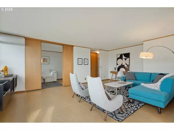 Portland, OR 97232,1220 NE 17TH AVE #8F