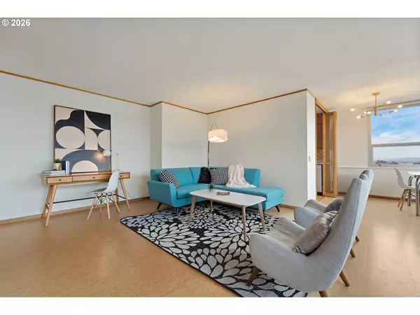 Portland, OR 97232,1220 NE 17TH AVE #8F