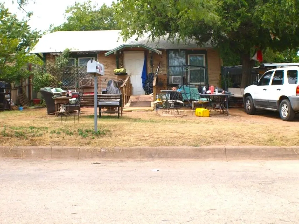 Abilene, TX 79602,1334 Oak Street