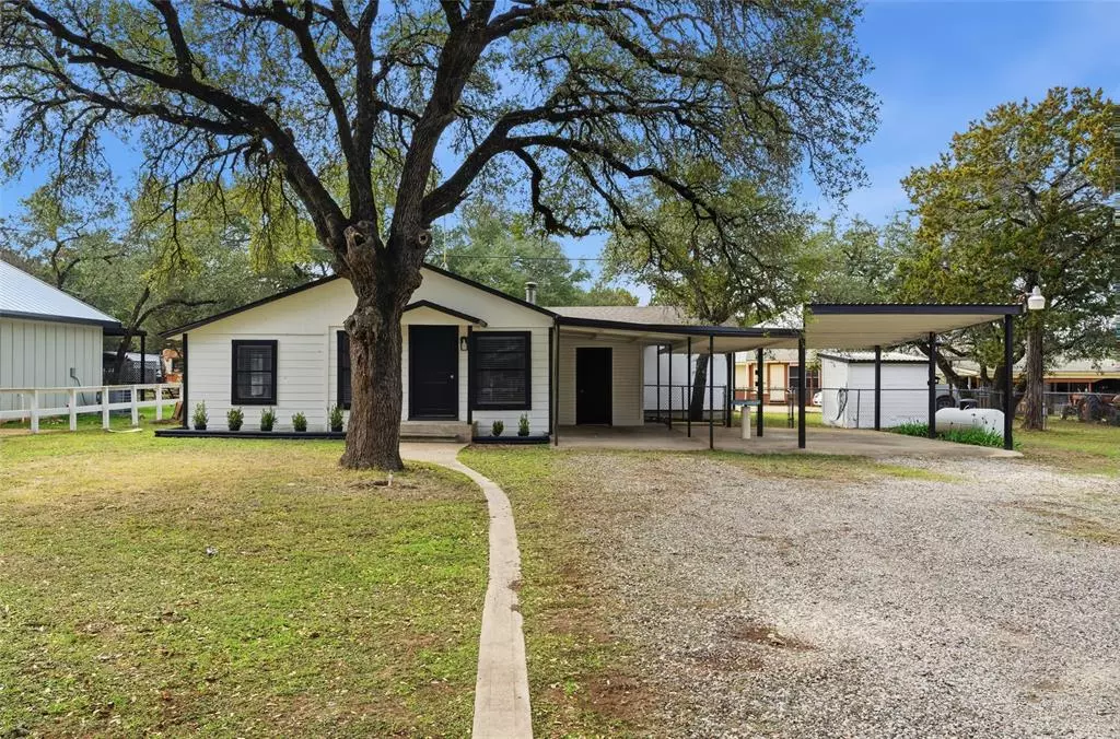 Clifton, TX 76634,143 County Road 1704